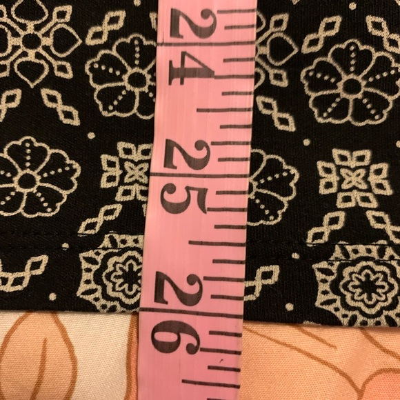 D O N A T E D J. Jill Black Long Sleeve print shirt size xs euc - Picture 5 of 6